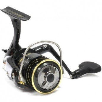 Катушка безынерционная DAIWA R`Nessa Dir 3000 (запасная шпуля в комплекте) Катушка безынерционная DAIWA R`Nessa Dir 3000 (запасная шпуля в комплекте)